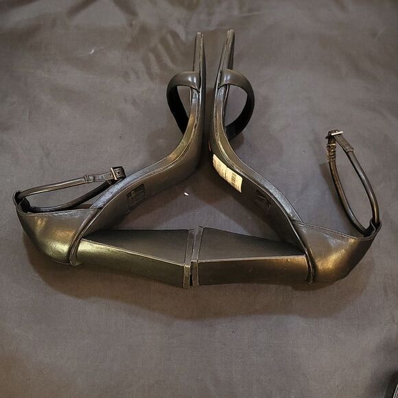 BRAND NEW OLIVIA JOHNSON BLOCK TRIANGLE HEEL SQUARE TOE SANDAL - Picture 9 of 14